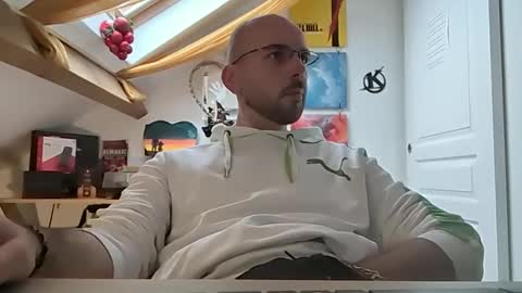 mikmik91 online show from January 8, 2025, 10:15 am