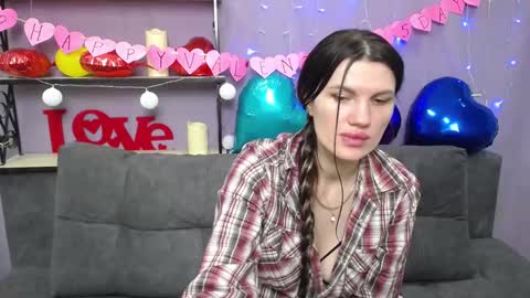 Milaloona online show from February 13, 2025, 6:05 pm