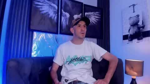 Snapshot of milanwhite_ chatting on February 23, 2026, 11:40 am MILAN online show from February 23, 2026, 11:40 am