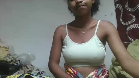 Snapshot of milinasy chatting on February 8, 2026, 3:26 pm milinasy online show from February 8, 2026, 3:26 pm