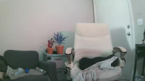 millenamoo online show from September 9, 2025, 3:22 pm