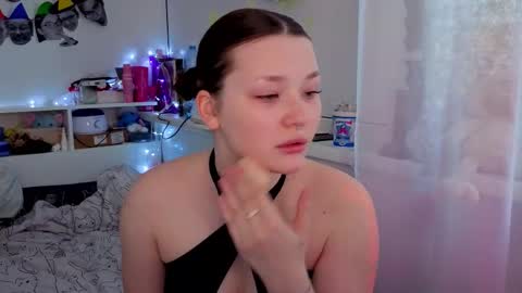 Millie online show from November 11, 2025, 5:18 am