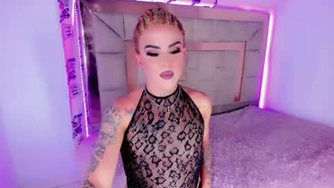 Snapshot of miludollts chatting on February 6, 2026, 2:27 am kendall online show from February 6, 2026, 2:27 am