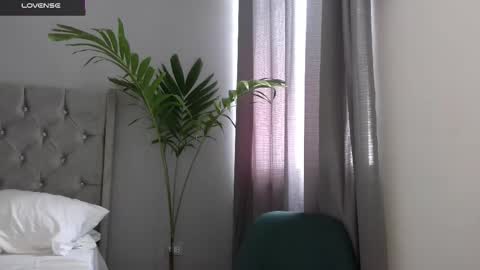   Mini Mila Kunis ft Ashton Katchero. Follow me to stay in touch  online show from October 20, 2025, 7:14 pm