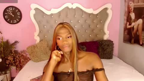 Snapshot of mirandaacollins chatting on October 6, 2025, 3:15 am mirandaacollins online show from October 6, 2025, 3:15 am