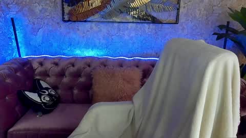 Snapshot of mirandawarm chatting on January 30, 2025, 6:46 am Miranda online show from January 30, 2025, 6:46 am