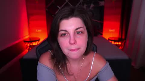 Snapshot of mirandawarm chatting on October 17, 2025, 6:16 am Miranda online show from October 17, 2025, 6:16 am