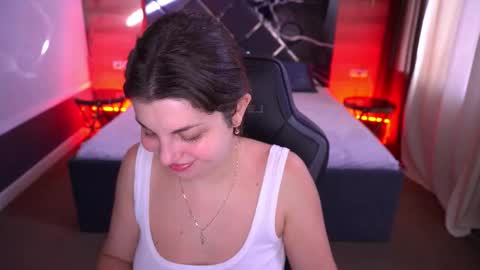 Snapshot of mirandawarm chatting on October 29, 2025, 6:59 am Miranda online show from October 29, 2025, 6:59 am