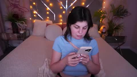 Snapshot of mirandawarm chatting on February 24, 2026, 6:11 am Miranda online show from February 24, 2026, 6:11 am