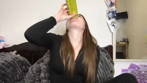 Snapshot of miss_angel_ chatting on February 26, 2026, 10:09 pm miss angel online show from February 26, 2026, 10:09 pm