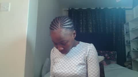 Snapshot of miss_kiarrafit chatting on February 1, 2026, 9:30 am Miss Kiarrafit online show from February 1, 2026, 9:30 am