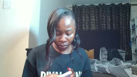 Snapshot of miss_kiarrafit chatting on February 18, 2026, 5:42 pm Miss Kiarrafit online show from February 18, 2026, 5:42 pm