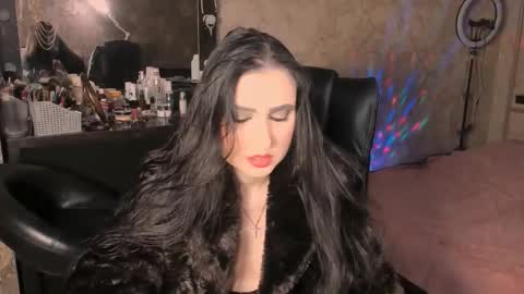 Leya online show from February 27, 2026, 8:42 pm