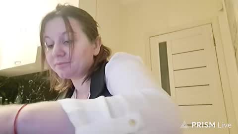 Snapshot of missis_laura chatting on February 28, 2026, 8:21 pm missis_laura online show from February 28, 2026, 8:21 pm