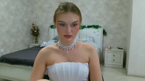 Snapshot of missmariat chatting on December 26, 2024, 3:53 pm OneGoddess online show from December 26, 2024, 3:53 pm