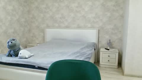 Snapshot of missmariat chatting on February 7, 2025, 1:11 pm OneGoddess online show from February 7, 2025, 1:11 pm