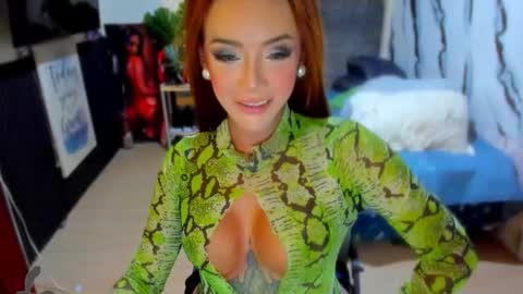 Snapshot of misswet1wild chatting on February 1, 2026, 10:41 pm glorious Trans online show from February 1, 2026, 10:41 pm