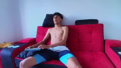 mister_jhonxxx online show from December 17, 2024, 9:05 pm