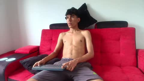 mister_jhonxxx online show from January 9, 2025, 7:08 pm