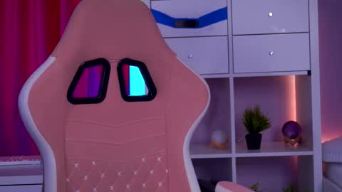 Snapshot of mistyreeds chatting on February 11, 2026, 5:45 am Misty online show from February 11, 2026, 5:45 am