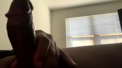 Snapshot of mixed7up chatting on October 5, 2025, 3:10 pm mixed7up online show from October 5, 2025, 3:10 pm