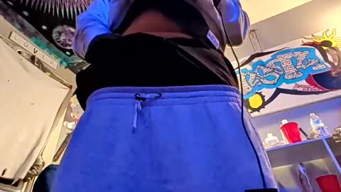 Snapshot of mjmckenz55 chatting on February 13, 2026, 12:17 am Daddy720 online show from February 13, 2026, 12:17 am