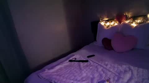 Angel online show from February 15, 2026, 6:43 am