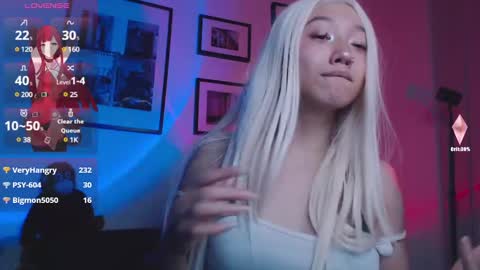 Snapshot of moana_blu chatting on March 7, 2025, 3:40 am moana online show from March 7, 2025, 3:40 am