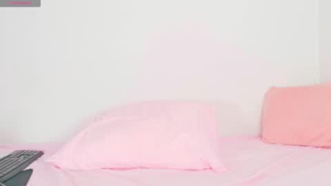 molly come and have fun online show from February 19, 2026, 9:33 pm