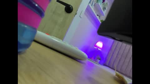 Snapshot of molly_jackson chatting on February 15, 2025, 12:54 pm Molly Jackson online show from February 15, 2025, 12:54 pm