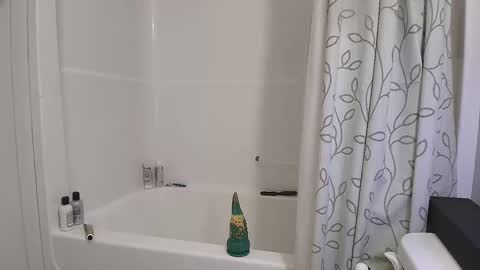 Molly Gordan online show from December 14, 2024, 1:16 pm