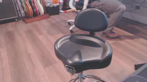 momer85 online show from December 30, 2024, 6:38 pm