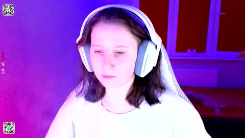 Snapshot of moon_avengers chatting on January 31, 2026, 7:11 pm Lola online show from January 31, 2026, 7:11 pm