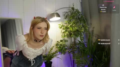 Snapshot of moonlitasuna chatting on March 5, 2026, 3:19 pm Asuna online show from March 5, 2026, 3:19 pm