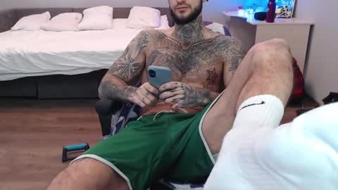 mr_nobody313 online show from February 5, 2025, 7:18 am