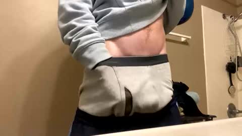 Snapshot of mrmeltyourheart chatting on February 25, 2026, 5:50 am James online show from February 25, 2026, 5:50 am