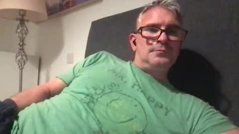 Snapshot of mrsensible chatting on November 5, 2025, 12:43 am Mr Sensible online show from November 5, 2025, 12:43 am