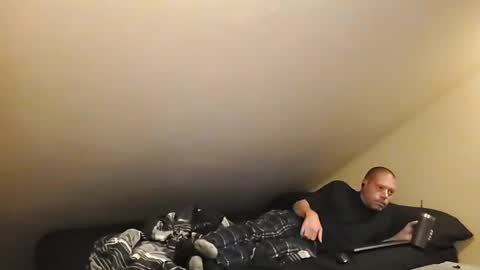 mrxhere online show from September 9, 2025, 9:14 pm