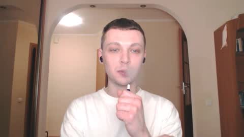 Erik online show from February 2, 2025, 12:40 am