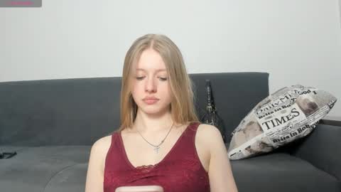 Snapshot of muse_mi chatting on March 1, 2026, 1:35 pm Mia online show from March 1, 2026, 1:35 pm