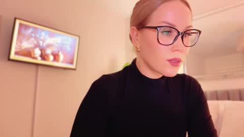 Snapshot of myassistant chatting on February 21, 2026, 8:32 pm Mya-be Yours P online show from February 21, 2026, 8:32 pm