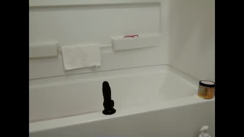 MysticLynn online show from January 10, 2025, 7:25 am