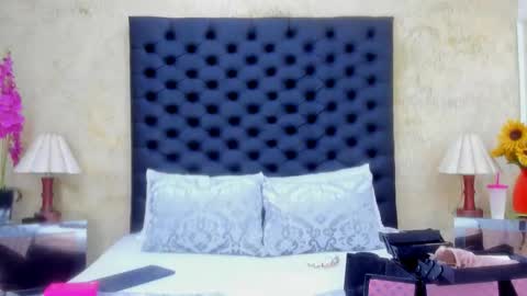 Nahomi  online show from February 18, 2026, 12:23 pm