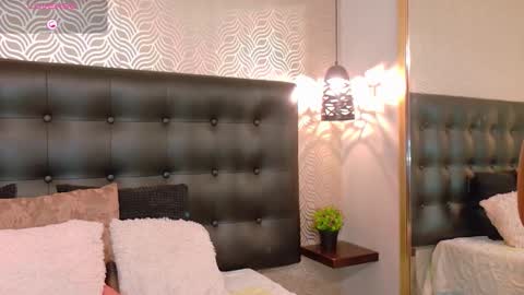 Snapshot of naiaramasson_ chatting on February 10, 2026, 12:31 pm naiaramasson_ online show from February 10, 2026, 12:31 pm