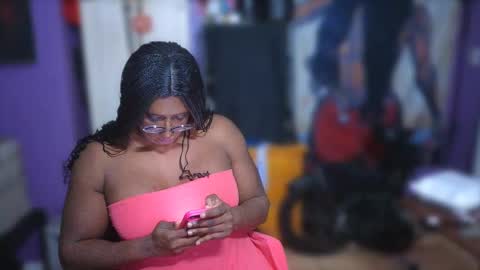 Naomi online show from October 16, 2025, 6:25 am