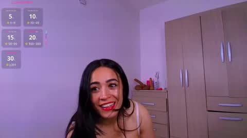 natasha_klump online show from December 18, 2025, 11:05 am
