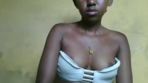 Snapshot of nathalia069 chatting on February 5, 2026, 8:41 am nathalia069 online show from February 5, 2026, 8:41 am