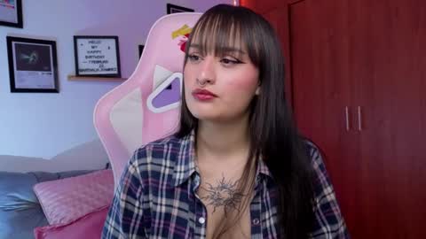 Snapshot of nathalia_ramirez_ chatting on February 12, 2026, 3:01 am Nathalia Ramirez online show from February 12, 2026, 3:01 am