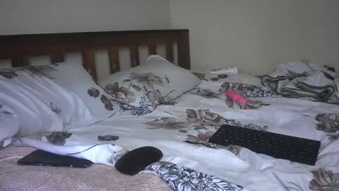 Snapshot of naughtyjessy34323 chatting on December 23, 2025, 8:01 am Jessy online show from December 23, 2025, 8:01 am