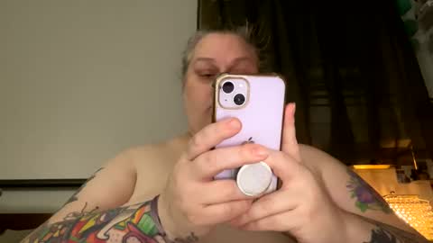 Snapshot of nellatlas chatting on February 3, 2026, 6:40 am Nellie Atlas online show from February 3, 2026, 6:40 am